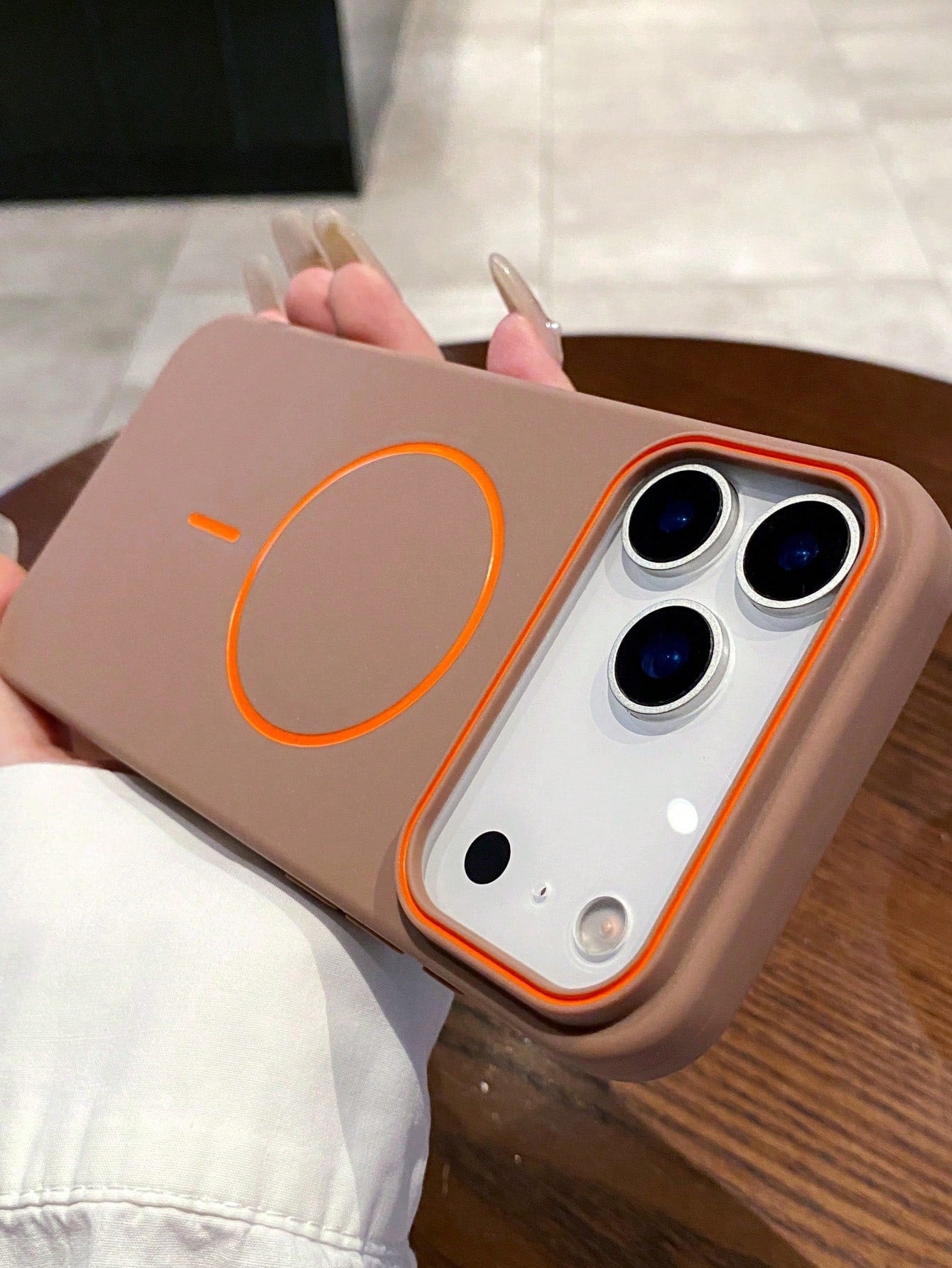 White Orange Accent Ring Magnetic Silicone Minimalist Magnetic Silicone 1pc Matte Skin-Friendly Wireless Charging Magnetic Phone Case, Compatible With IPhone 17 Air 16 15 14 13 12 Pro Max Plus, Soft S