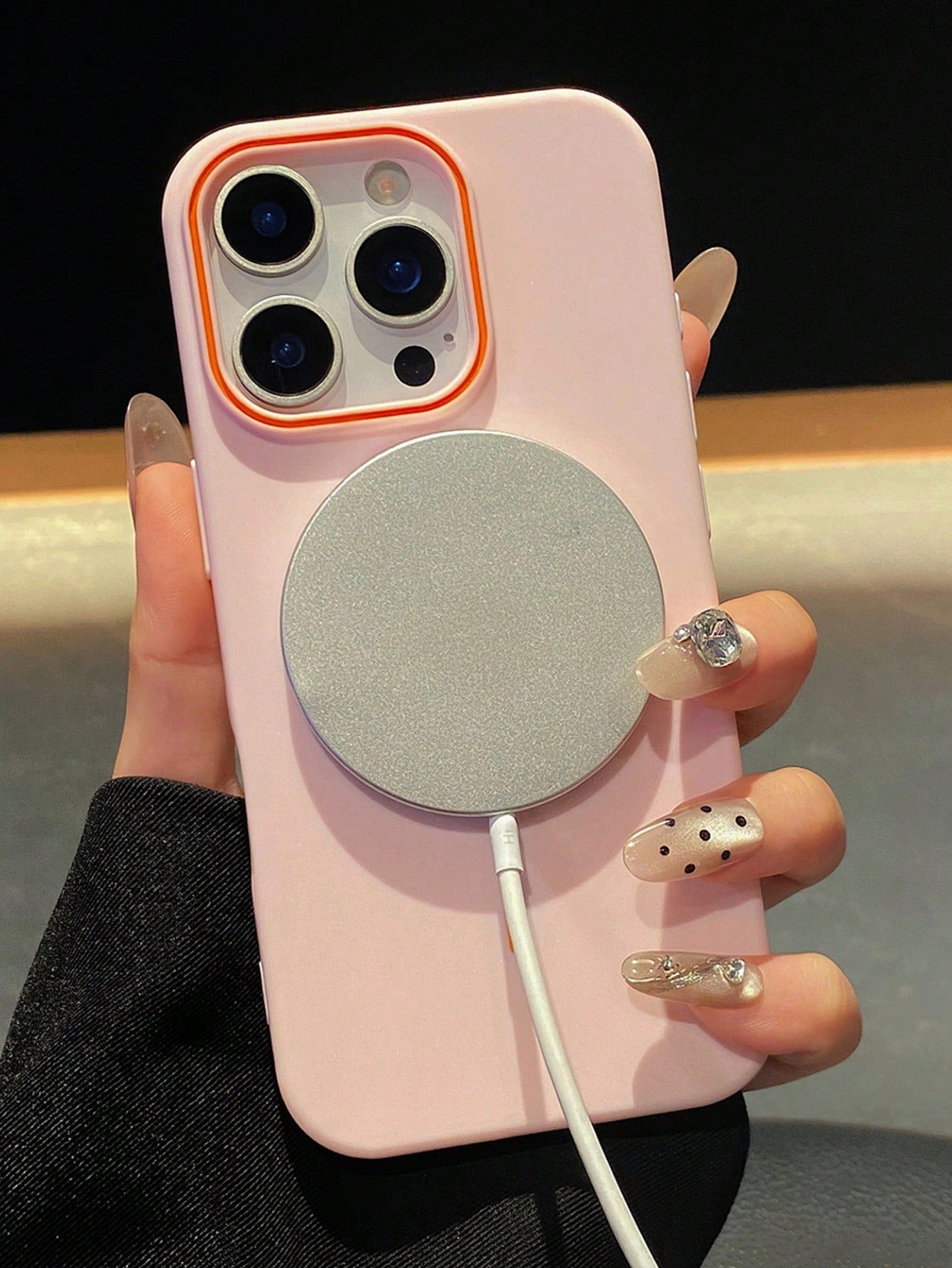 White Orange Accent Ring Magnetic Silicone Minimalist Magnetic Silicone 1pc Matte Skin-Friendly Wireless Charging Magnetic Phone Case, Compatible With IPhone 17 Air 16 15 14 13 12 Pro Max Plus, Soft S