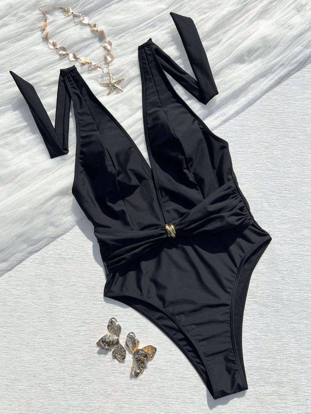 Women's Black Deep V-Neck Halter One-Piece Swimsuit, Metal Buckle Twist Waist Design, Sexy Fitted Beach Holiday Photo Swimwear Vacation Summer