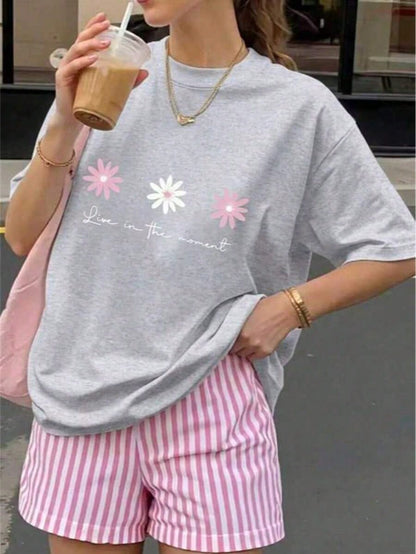 Women's Casual Style T-Shirt With Floral And Letter Print, Soft Fabric, Loose Fit, Round Neck, Short Sleeves, Suitable Combinable-Summer Vacation Te