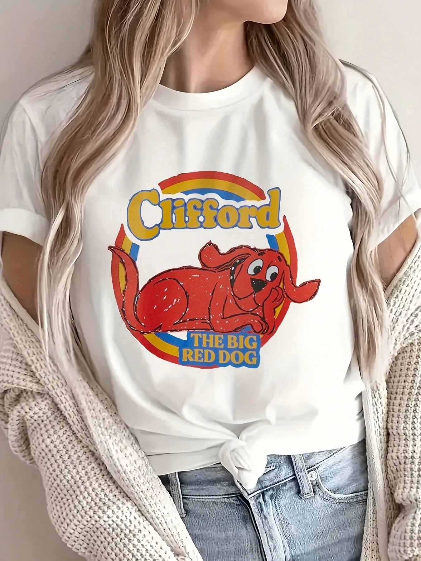 Women'S Clifford The Big Red Dog Graphic T-Shirt- Casual Round Neck Short Sleeve Tee, Soft & Comfortable Fit, Gray With Vibrant Red & Yello