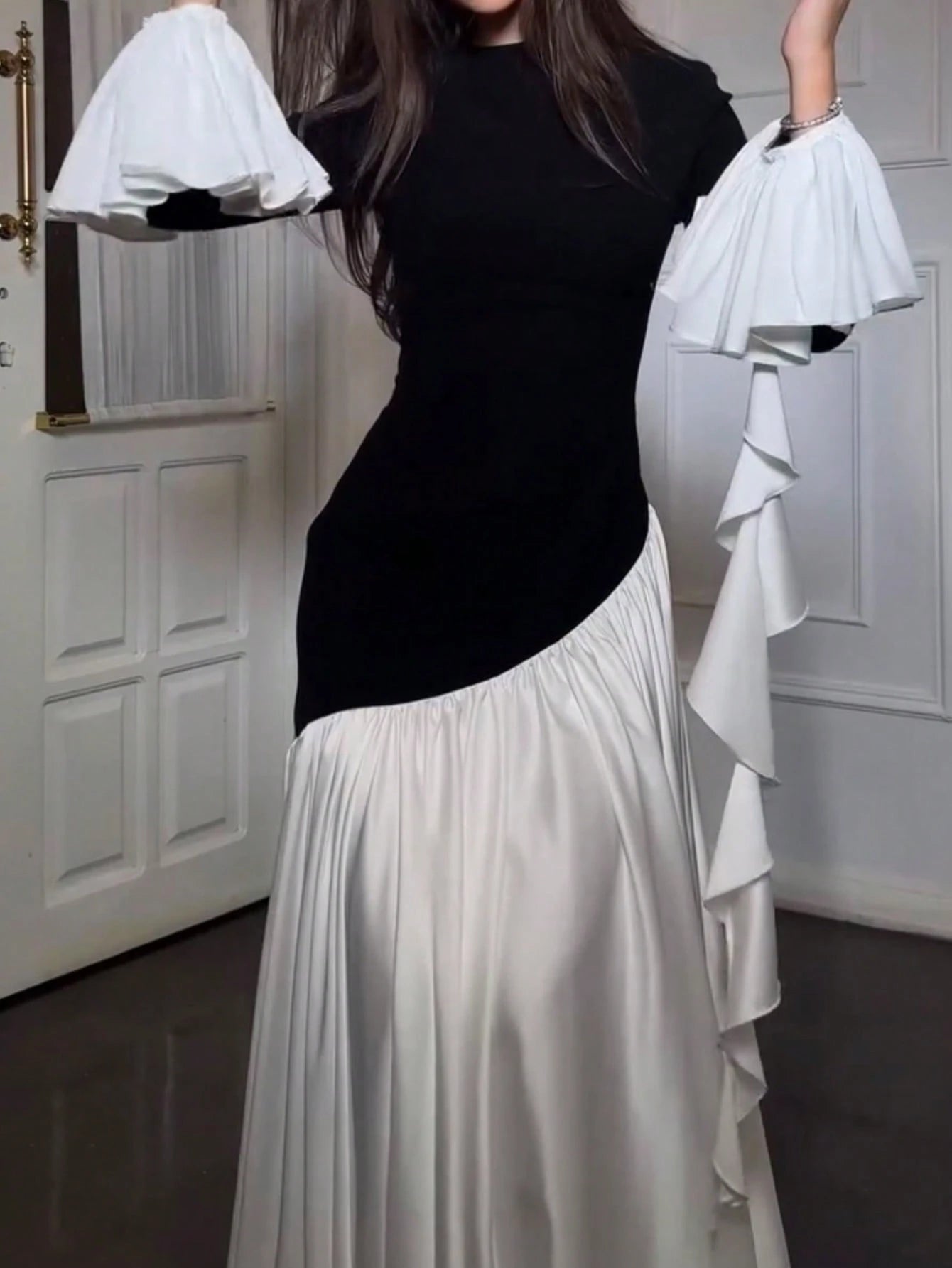 Women's Elegant Color Block Round Neck Slimming High Waist Knit Midi Dress Black Spring