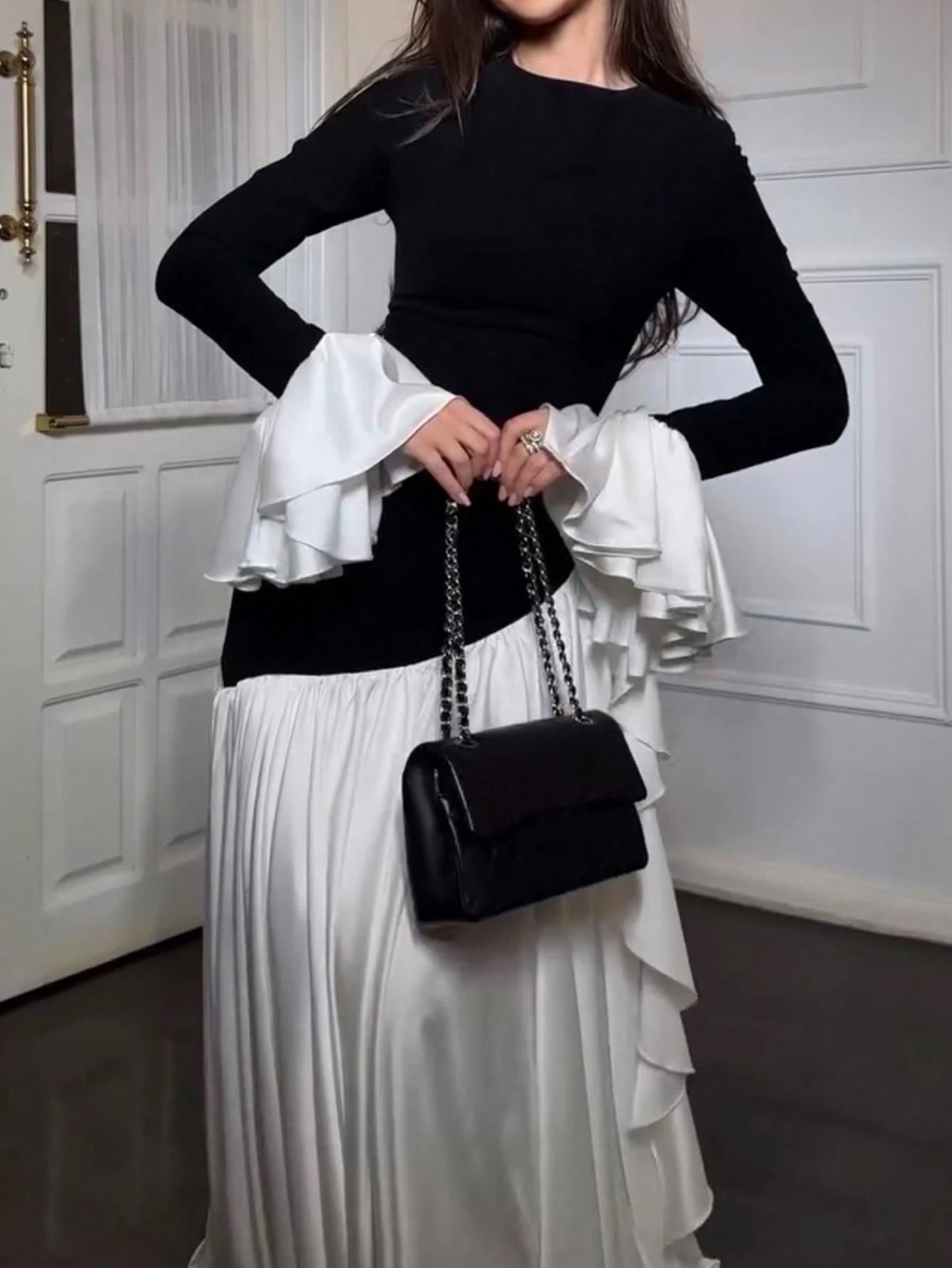 Women's Elegant Color Block Round Neck Slimming High Waist Knit Midi Dress Black Spring