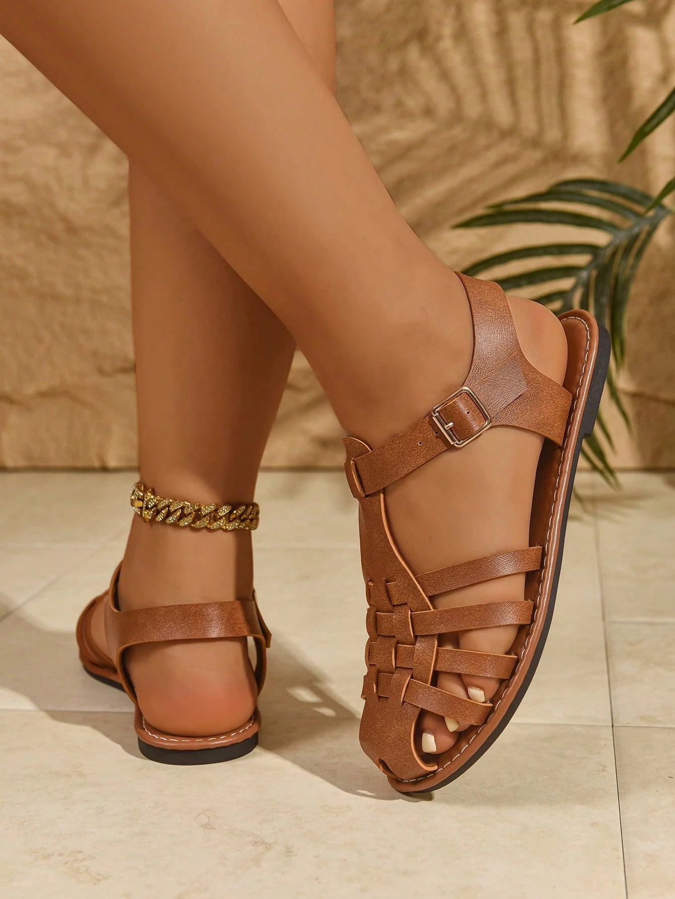 Women's Fashion Plus Size Wide Toe Hollow-Out Fisherman Sandals Mesh Cross Strap Flat Casual Outdoor Beach Sandals
