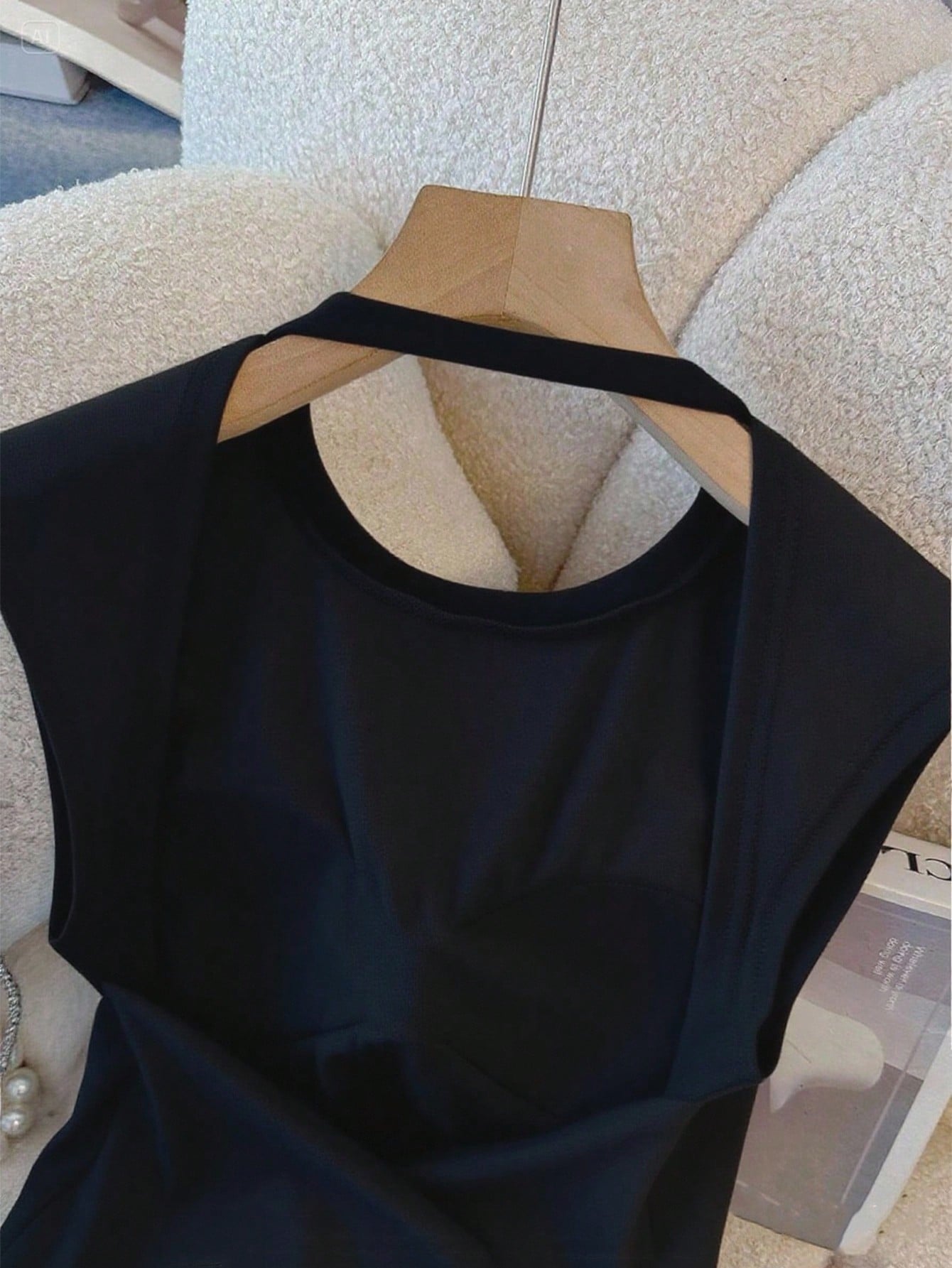 Women's Solid Color Round Neck Backless Fitted Tank Top