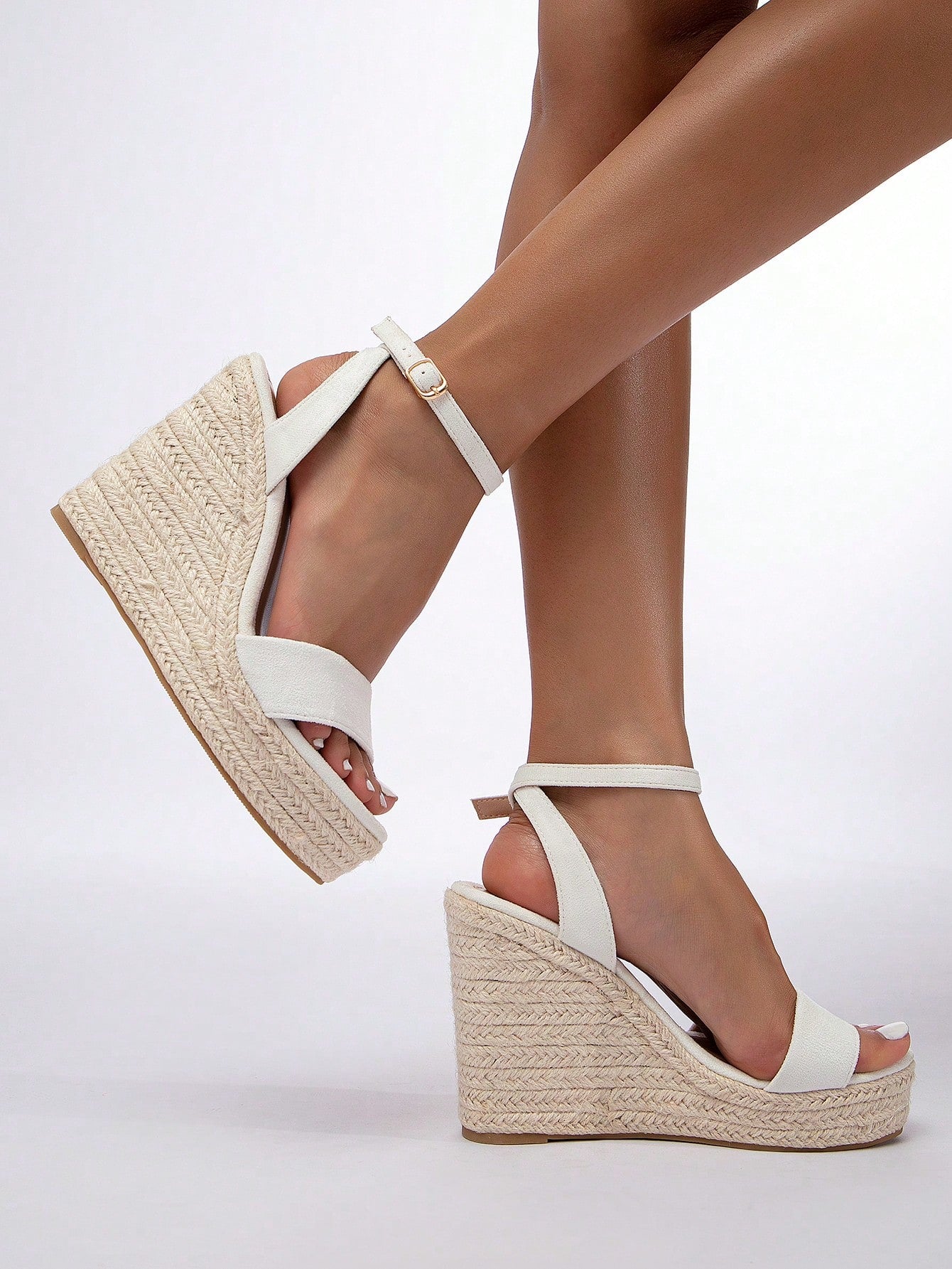 Women's Summer Beach Vacation Style Casual Breathable Linen Rope Round Toe Thick Sole Sandals,Travel Essential