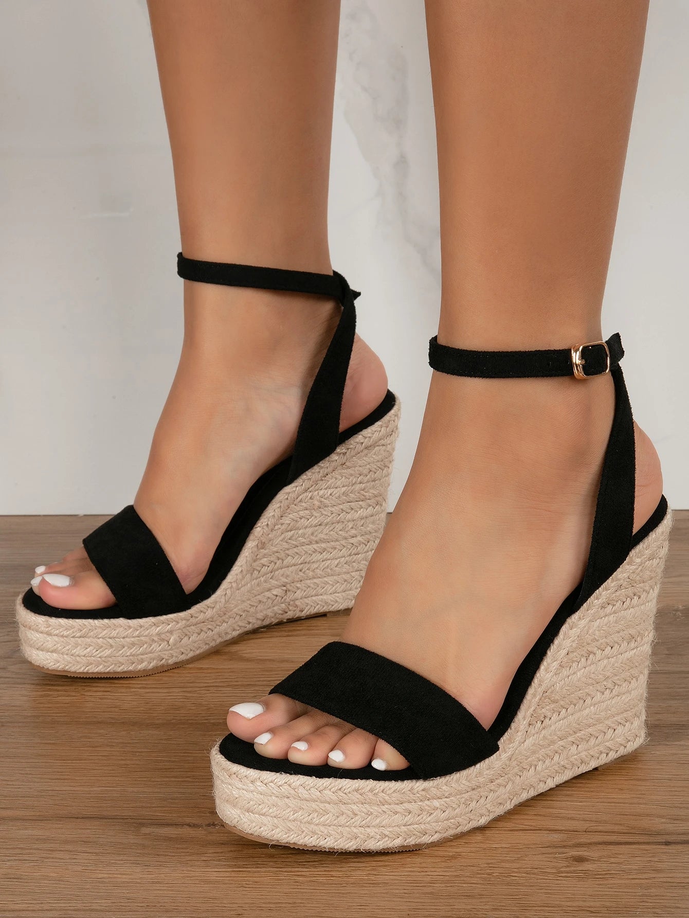 Women's Summer Beach Vacation Style Casual Breathable Linen Rope Round Toe Thick Sole Sandals,Travel Essential