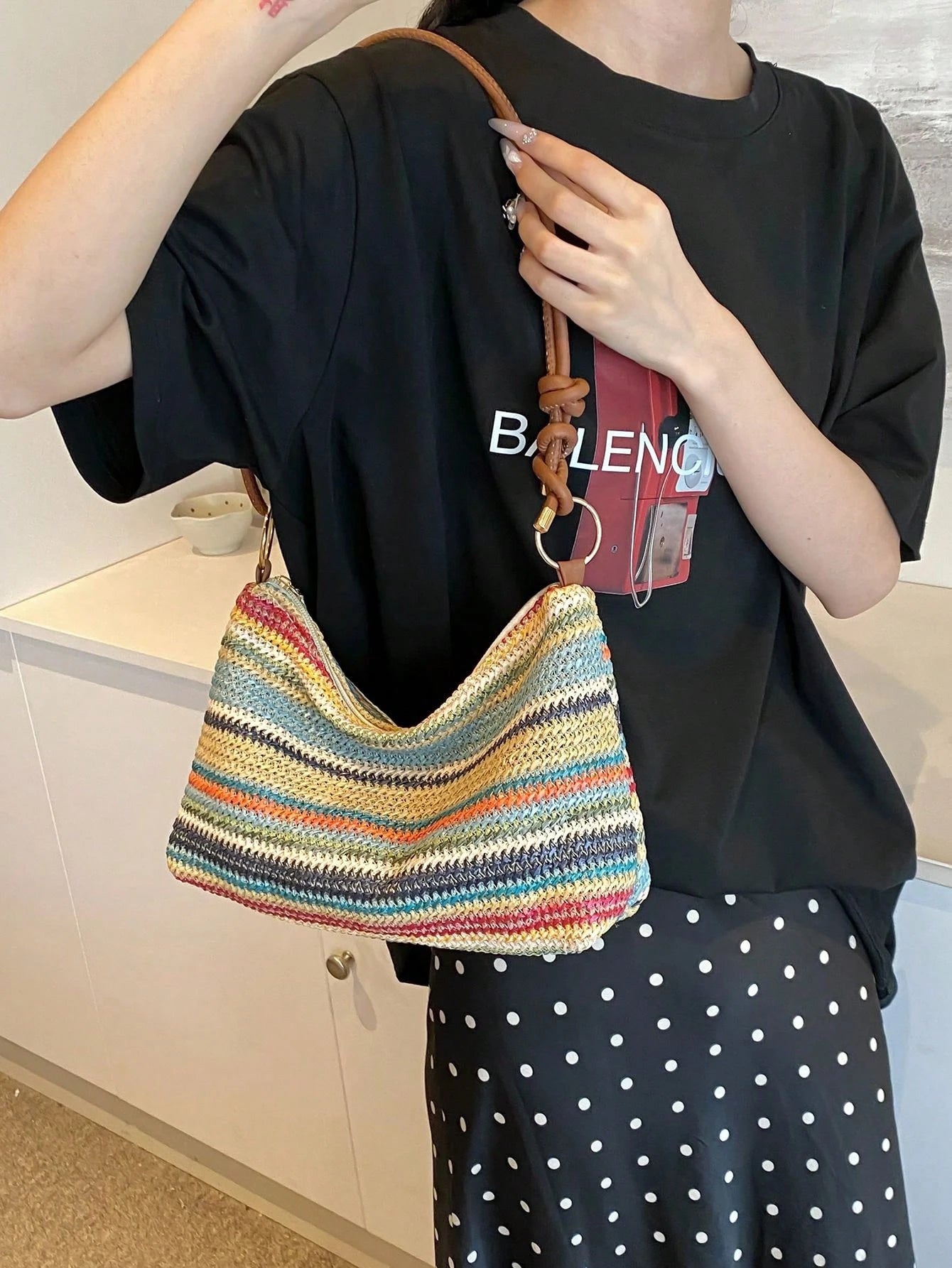 Women's Summer New Straw Woven Small Bag, Minimalist Textured Shoulder Bag, Crossbody Bag, Ultra-Light Mini Straw Material Shoulder Bag, Beach Bag, Straw Material